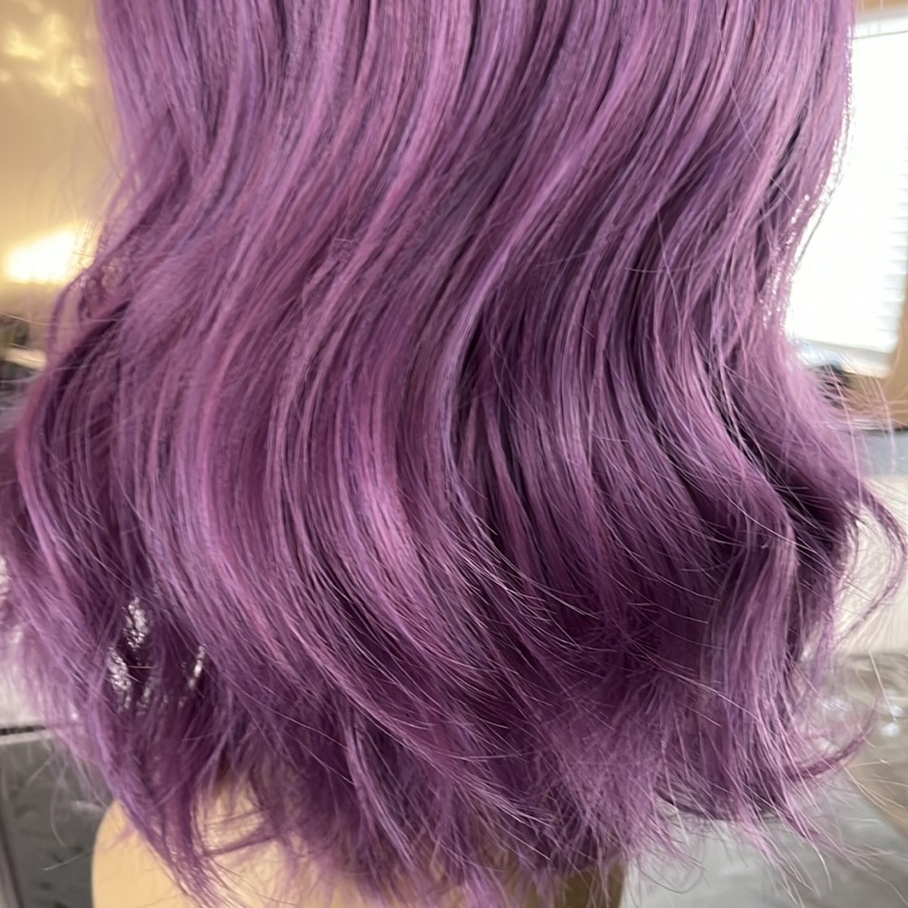 Wig - Picture 3 of 5